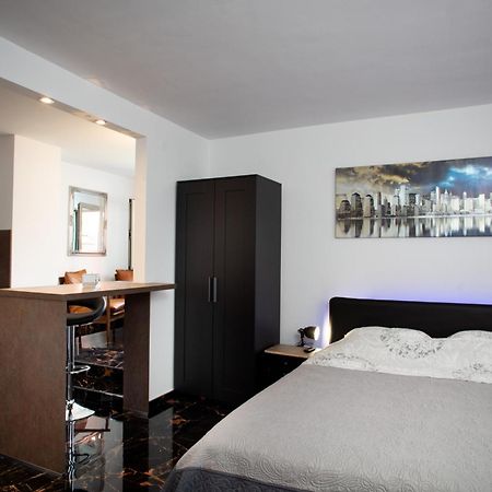 Dolce Studio Apartmani Rovinj Exterior photo
